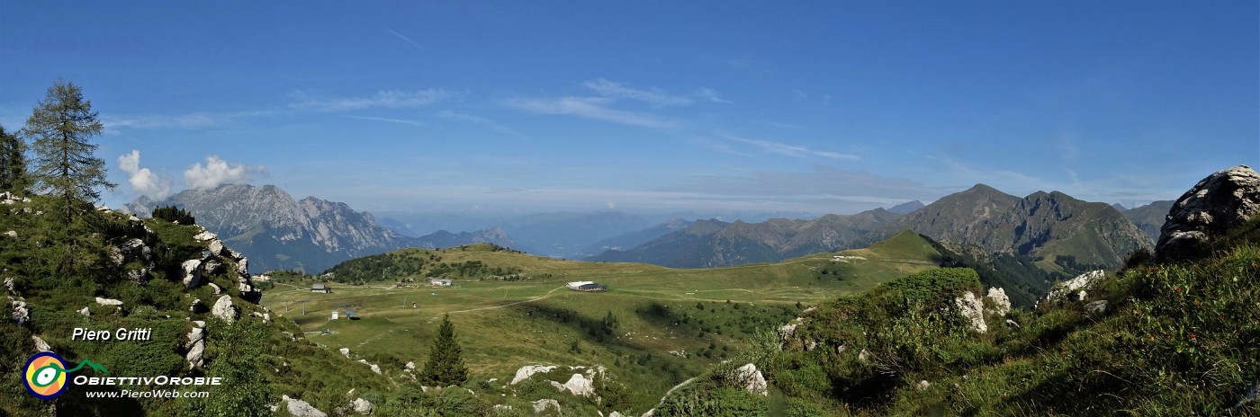 26 Vista sui Piani di Bobbio.jpg